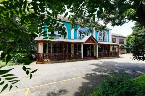 Human Touch Warmly Nest Hotel di Anning