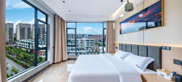 Chuxiong Chuyu Hotel (Yihai Park Branch) Hotels in Chuxiong City