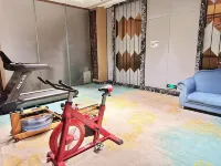 Yijin Meiyi Hotel (Yichang Binjiang Park CBD Shopping Center) - parking