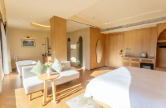 Poetry Meadow Hotel