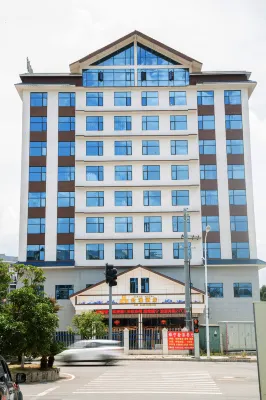 Zhenning Jinpu Hotel