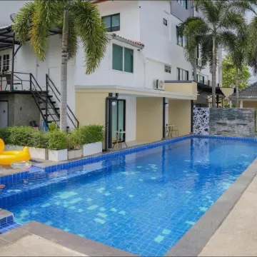 R2 Bed and Pool Kanchanaburi Hotels near Sutjai