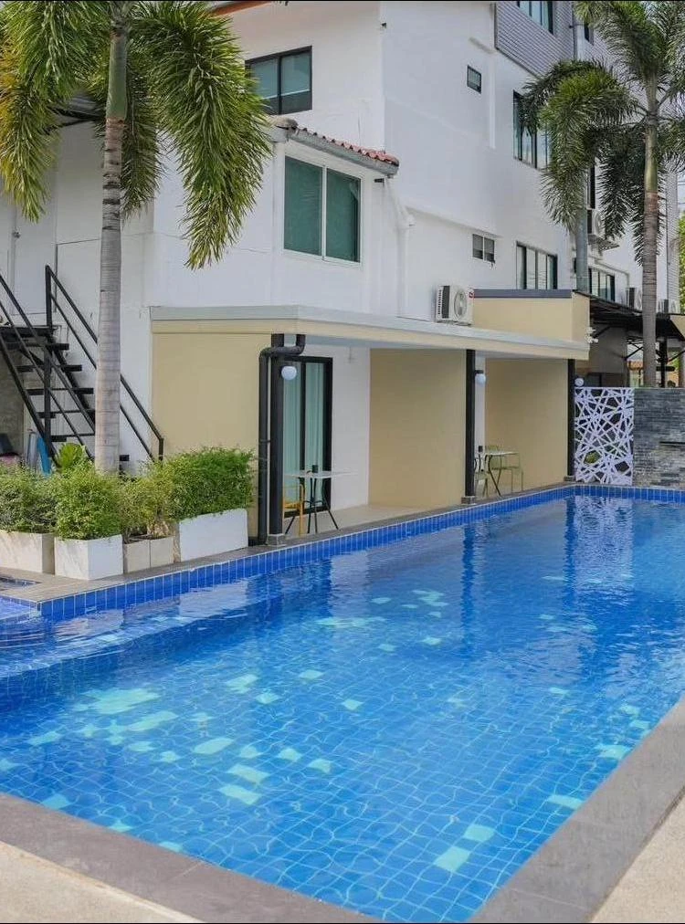 รูปภาพของR2 bed&pool / อาร์ทูเบดแอนด์พูลกาญจนบุรี