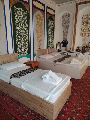 Emirkhan Guesthouse - Homestays