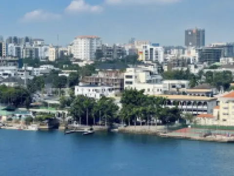 JUN YUE Lagos Landmark Centre  Tafawa Balewa Muritala Airport hotel โรงแรมในลากอส