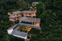 Dali Gengyun Mountain View Hot Spring Hotel