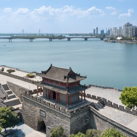 Crowne Plaza XIANGYANG FUCHUN LAKESIDE by IHG