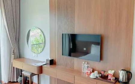 Sunflower Hotel & Resort