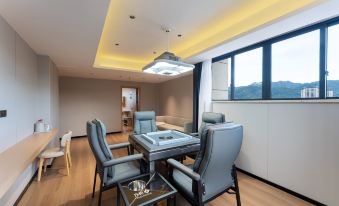 Cangnan Jiatai Holiday Hotel