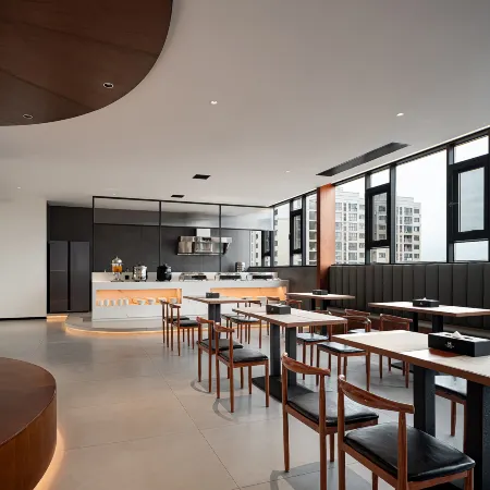 Cili YinYue Hotel
