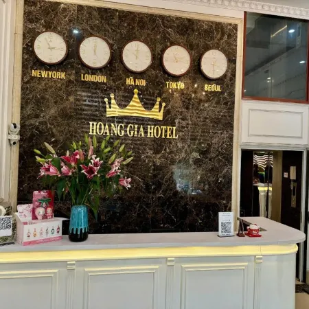Hoang Gia Hotel Nhan Hoa Отели рядом с достопримечательностью «Университет Естествознания»