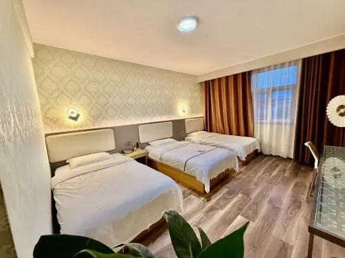 Golf Green 19 Hotel (Nanyang Railway Station Branch)