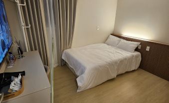 Parvus Sella Seongsu.