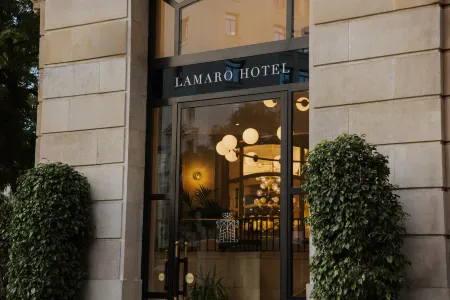 Lamaro Hotel