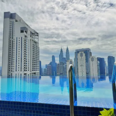 Majestic Residence KLCC,Lila House Отели рядом с достопримечательностью «Чоу-Кит»