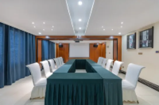 Huake Jiacheng Hotel (Xiangyang Railway Station)