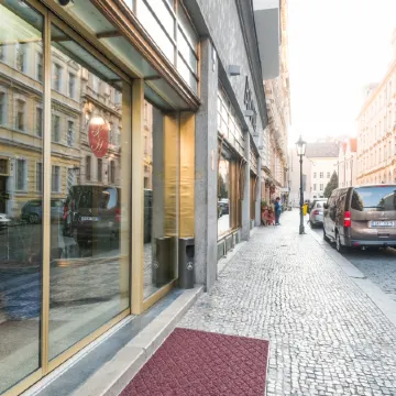 Hotel Bologna Отели рядом с достопримечательностью «Карлов мост»