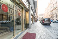 Hotel Bologna ブルタバ川周辺のホテル