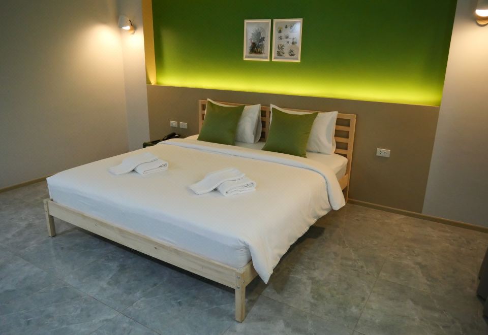 Chill Chill Hotel 로비