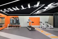 華逸ホテル 楽東（楽東高速鉄道駅）