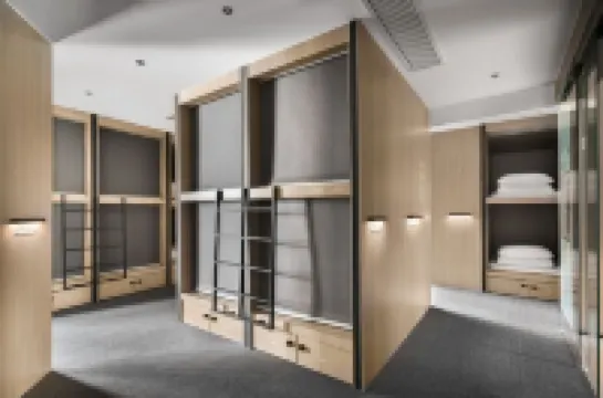 Kinmirai Gallery Hostel（Chunxi Road Taiguli store）