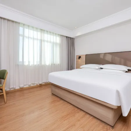 Huange Hotel (Suzhou Zhuozheng Garden Suzhou Station South Square)