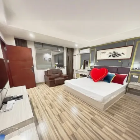 DONGQINGHOTEL