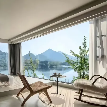 Xiaolonghe Hotel (Yangshuo Yulonghe Scenic Area)