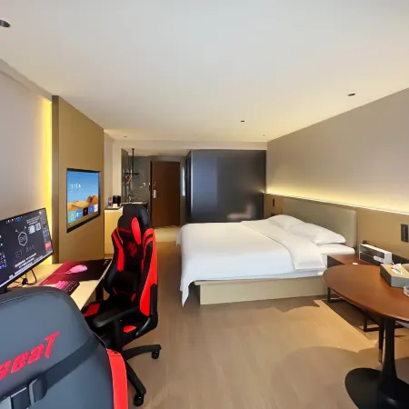 ET Ant·Jin Esports Homestay (Yulin Yinfeng International Traditional Chinese Medicine Port store