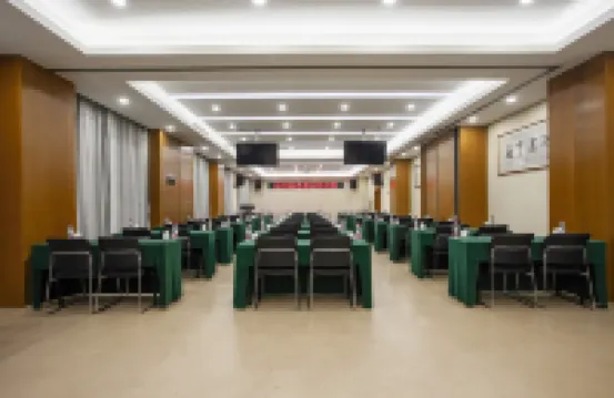 Yunhe Jingdian Hotel (Yangzhou Slender West Lake Dongguan Street Branch)