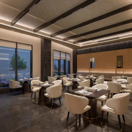 Donghao Hotel (Yongfeng Lake Wetland Park, Hezhou College)
