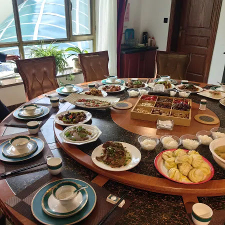 Urumqi County Freedom Mountains Homestay