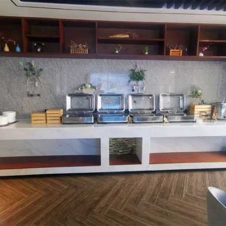 Jingzu E-Sports Hotel (Dezhou Leling Debai Plaza)