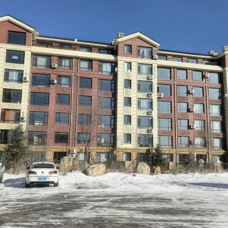 Songhai YunShe (Changbai Mountain North Slope Distribution Center Enduli Water Plaza)