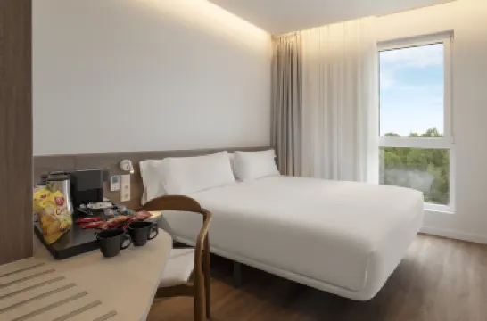 B&B HOTEL Vallecas Ensanche Hotels near Vicálvaro
