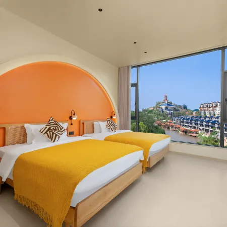 Floral Hotel·Jinhetian Holiday Villa (Taishan Yihe Hot Spring City)