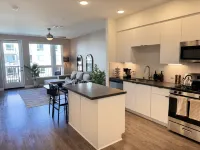 Upscale Escape 10 Min from Disneyland With Pool & Gym