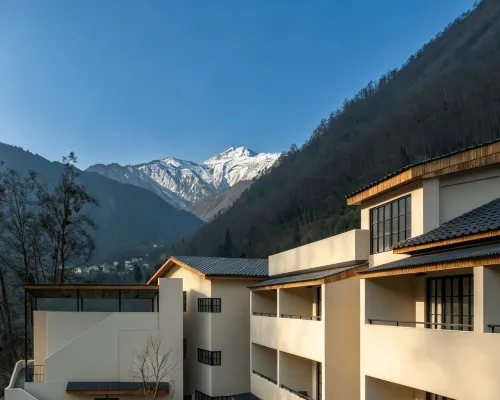 Shanchuan Suji Hot Spring Resort Hotel (Hailuogou Glacier Forest) Hotel a Luding