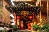 Longji Longshang Inn|Retire Ridge Inn | Longji Terrace Seven Stars with Moon Observation Deck)