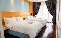 ROYAL Luxury Seaview Room, 3 minute  to Gurney - ที่มีสระว่ายน้ำ