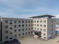 Sucha Hotel (Narat Scenic Spot) Hotels in Xinyuan
