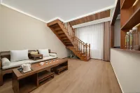 Qingdao Shisantang Courtyard House Hotel (Taidong Pedestrian Street Beer Museum) - Airport Shuttle