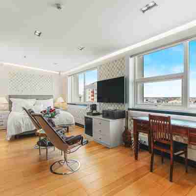 Diamond Suites by Reykjavik Keflavik Airport Rooms