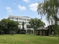 Xinxiang Jianguo HIDDEN Garden-Style Hotel - Kuntosalit