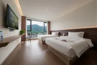 Tonglu Yulaixi Garden Hotel (Yaolin Fairyland OMG Heartbeat Paradise) - Pools