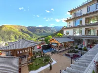 MoonView Vacation Apartment (Jizu Mountain Scenic Area) - Mountain view