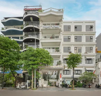 Westlake Pearl Suites & Spa - By Pegasy Group - Airport Shuttle