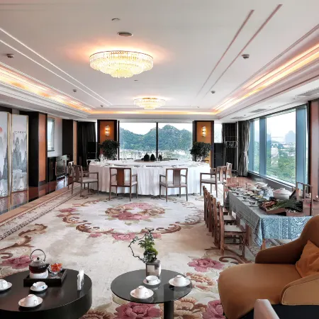 Lijiang Waterfall Hotel