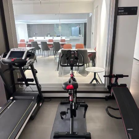 Shangsu Zhenxiang Hotel (Pingjiang County Vocational and Technical School Store)