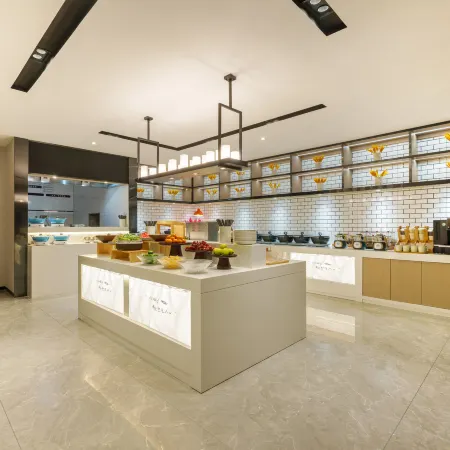 Atour X Hotel, Maotai Town, Renhuai Отели в г. Женьхуай